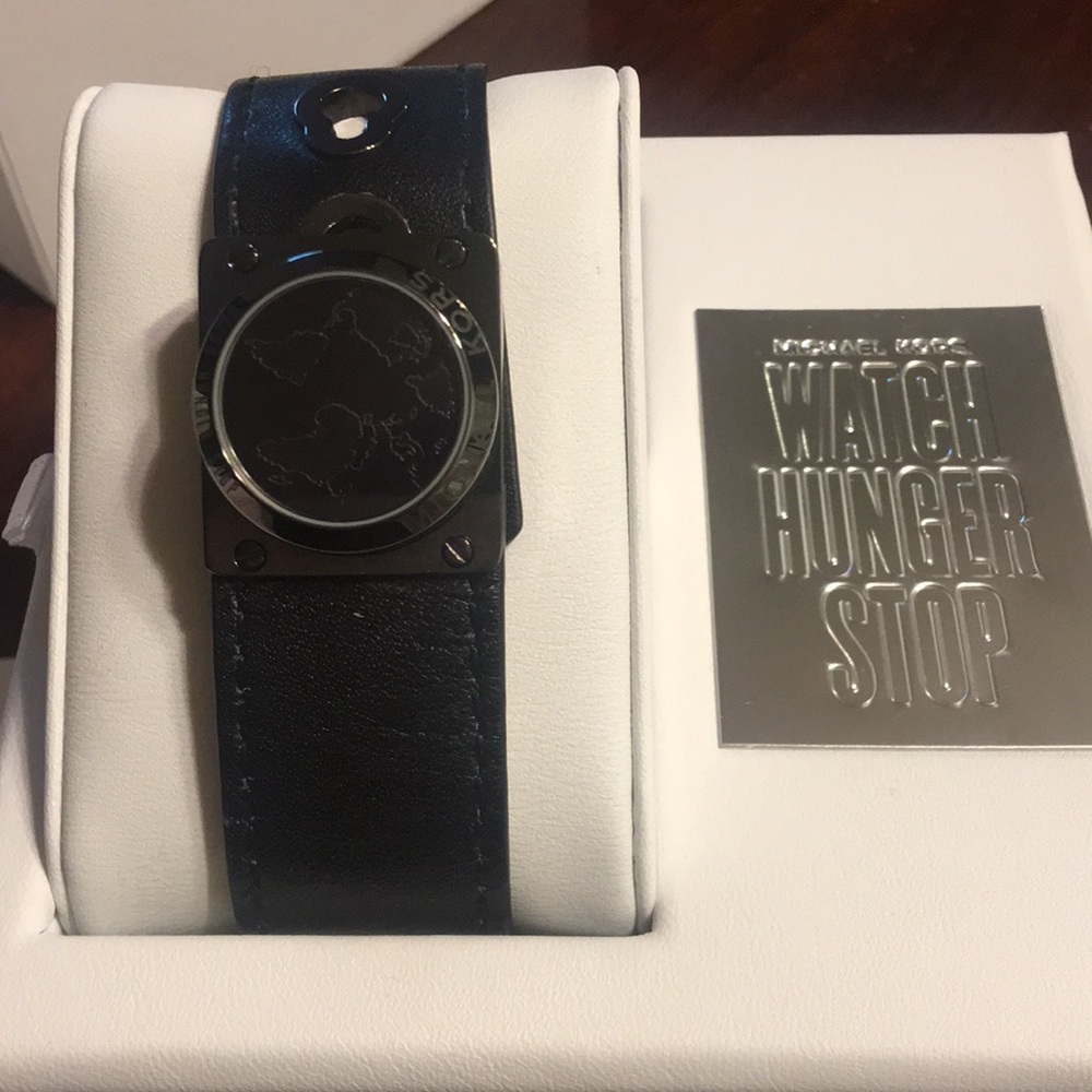 Michael Kors Access Fitbit